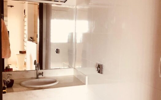 Casa – (próxima Unifeg/Dona Floriana) – Venda