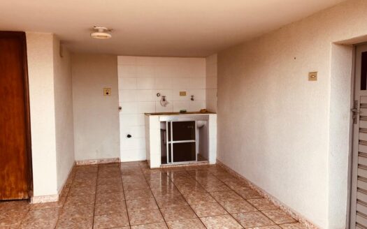 Casa – (próxima Unifeg/Dona Floriana) – Venda