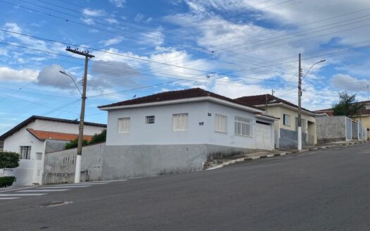 Casa – Centro – Venda